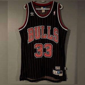 Scottie Pippen VTG Throwback Chicago Bulls Adidas Hardwood Classics NBA Jersey